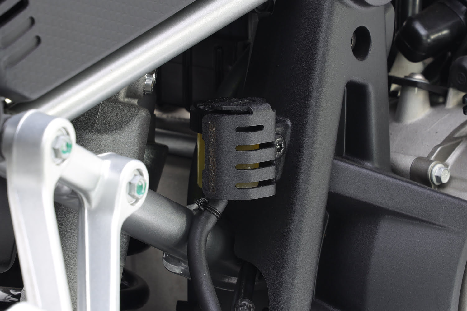 Proteção do Reservatório Óleo Travão CROSSPRO moto-morini x-cape 649 2022